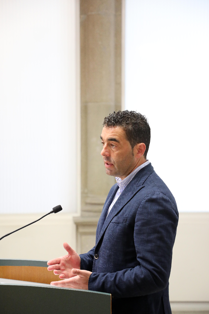 Conferencia de prensa de Luis López