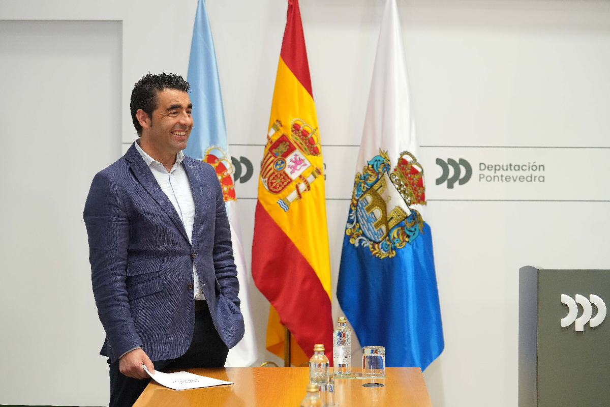 Conferencia de prensa de Luis López