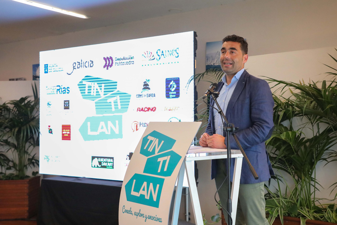 Presentación do Tintilán, o bus turístico do Salnés