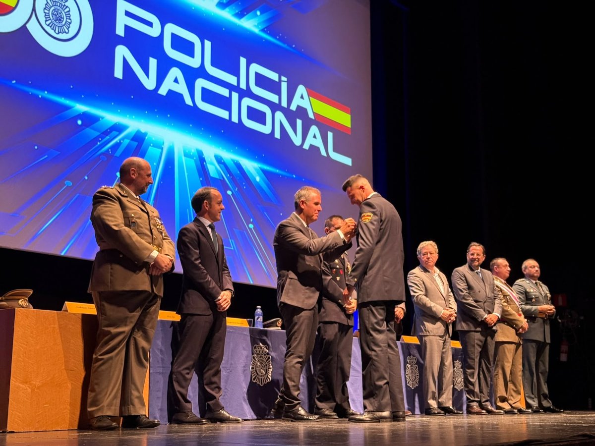 Noticia - PE FOTO RAFA DOMINGUEZ PATRON POLICIA NACIONAL 02-10-2026