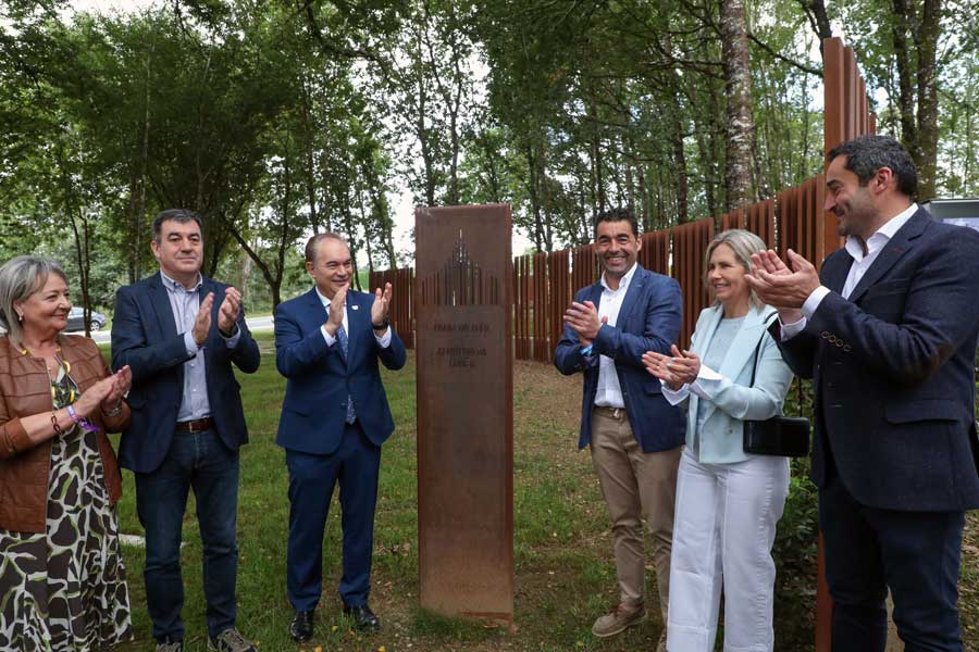Inauguración do cemiterio de Lalín