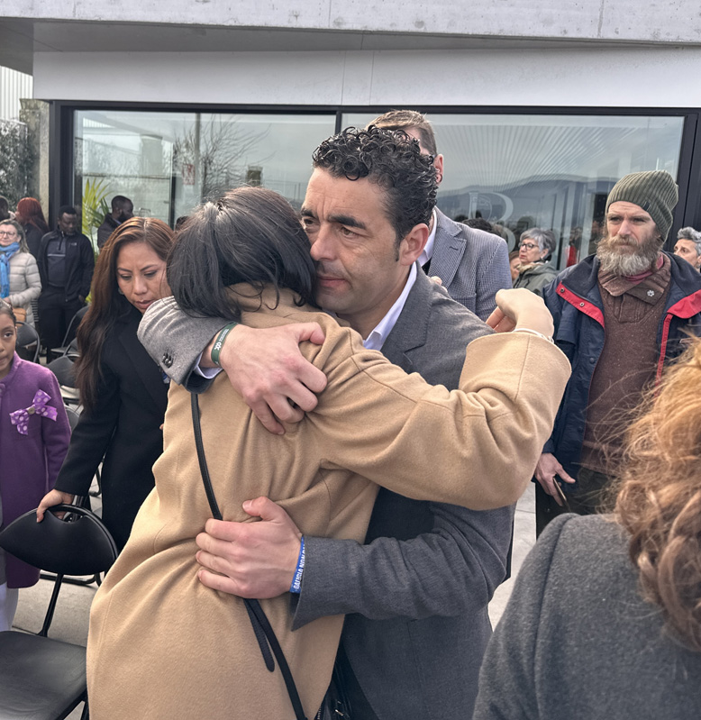 Luis López asiste á homenaxe ás vítimas do Villa de Pitanxo 