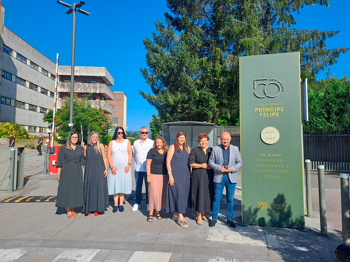 A Deputación inicia os actos de celebración do 50 aniversario da inauguración do Centro Príncipe Felipe coa instalación dun tótem conmemorativo