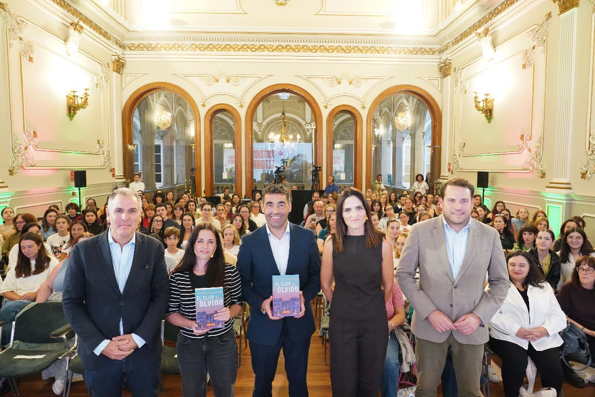 Noticia - LUIS LOPEZ III ENCONTRO PONTEVEDRA LITERARIA ALICE KELLEN 02-10-2026