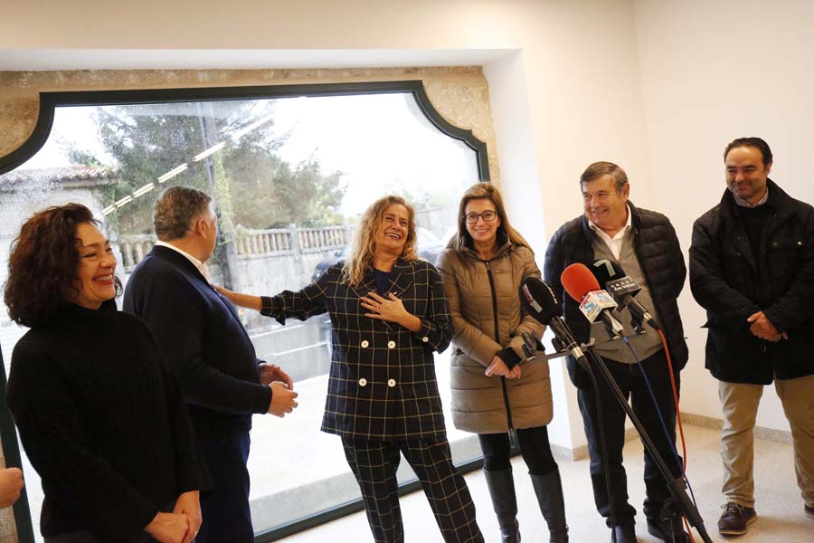 senda peonil que conecta o nucleo de Noalla coa praia da Lanzada