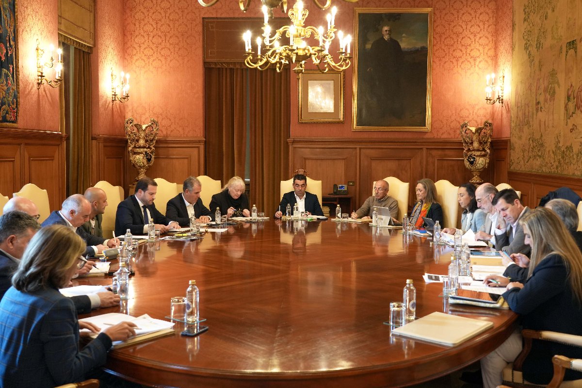 A Deputación aproba as bases das axudas para que os concellos promovan a igualdade no 2027, dotadas con 260.000 euros