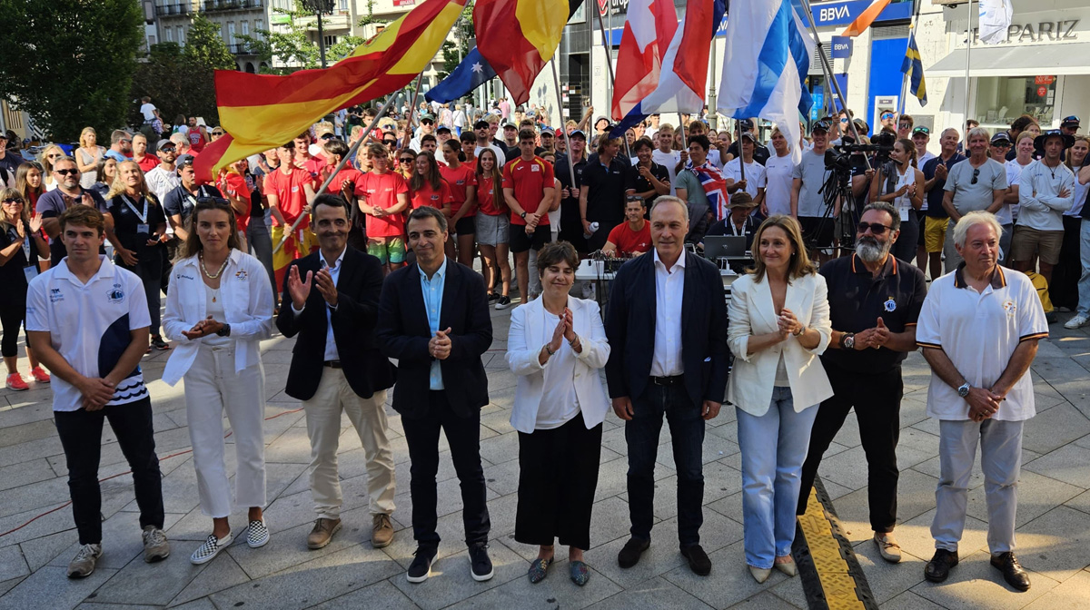 Arranque do Mundial Xuvenil de 49er, 49er FX e Nacra 