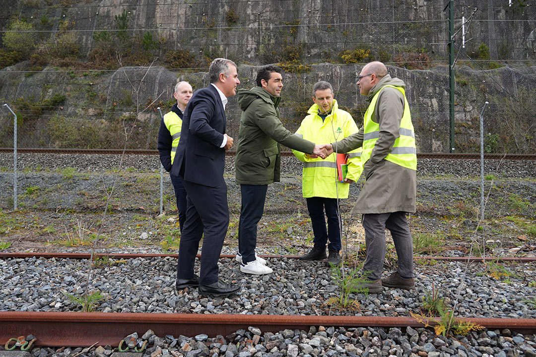 LUIS LÓPEZ PERCORRE ADIF TREITO FERROVIARIO ARCADE PONTEVEDRA 