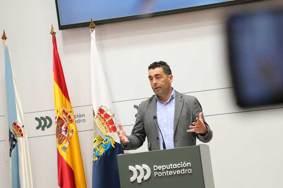 Luis López na conferencia de prensa 