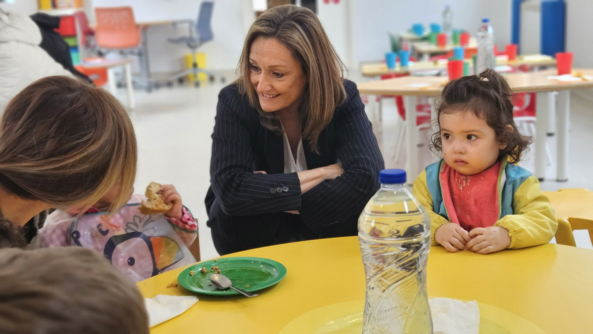 Luisa Sánchez asiste á presentación do novo espazo de atención ás familias