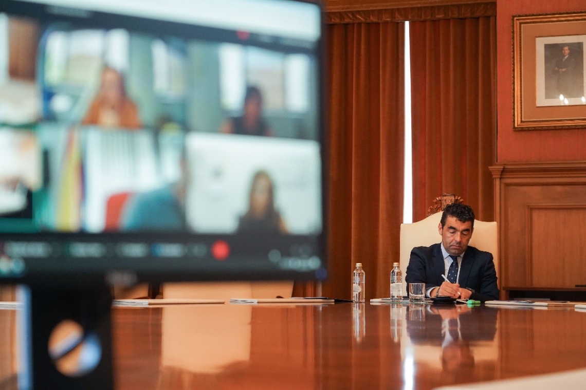 Luis López participa desde o Pazo provincial na reunión do Consello de Goberno da Rede Española de Cidades Saudables da FEMP