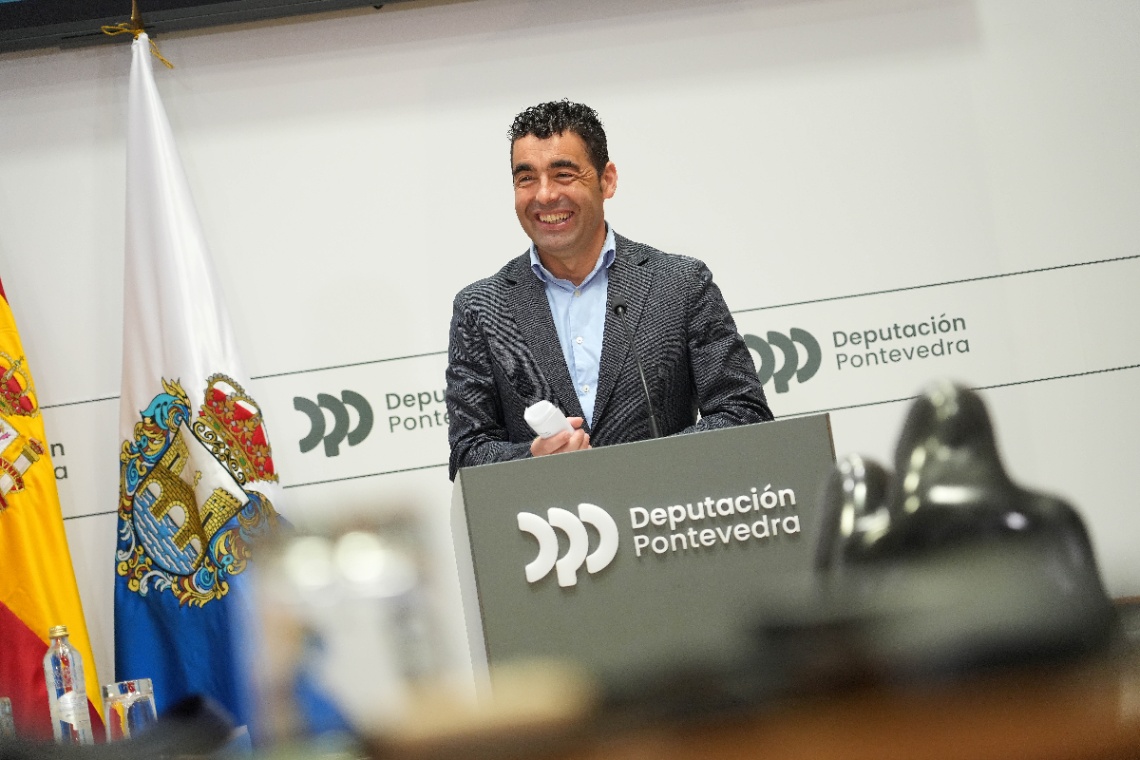 Conferencia de prensa de Luis López