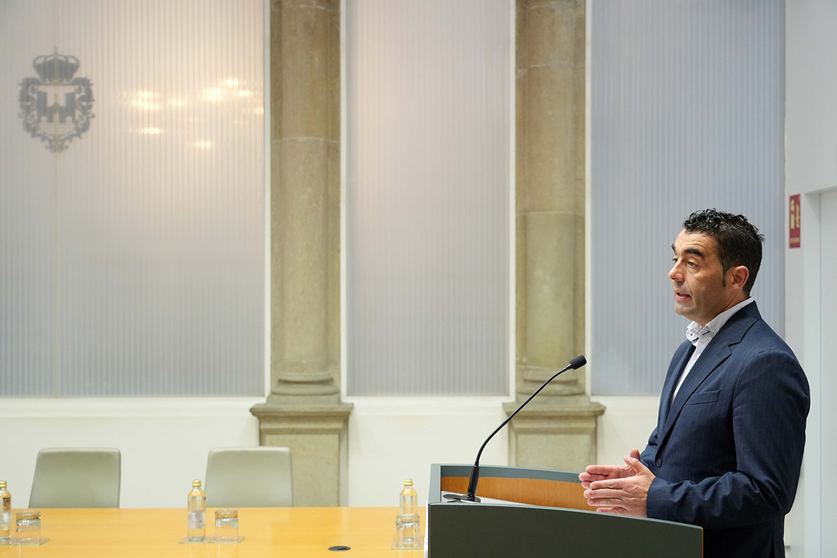 Conferencia de prensa de Luis López