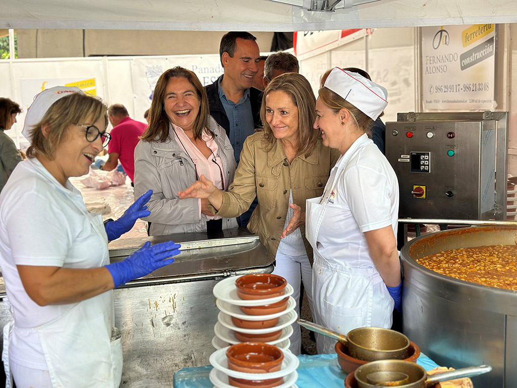 Luisa Sánchez  na festa dos callos de Beade