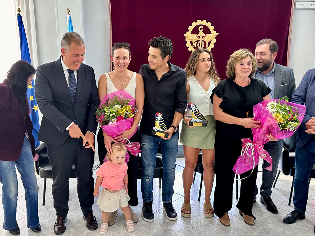 Homenaxe do Mercantil de Pontevedra ao triatleta Javier Gómez Noya e á futbolista Teresa Abelleira