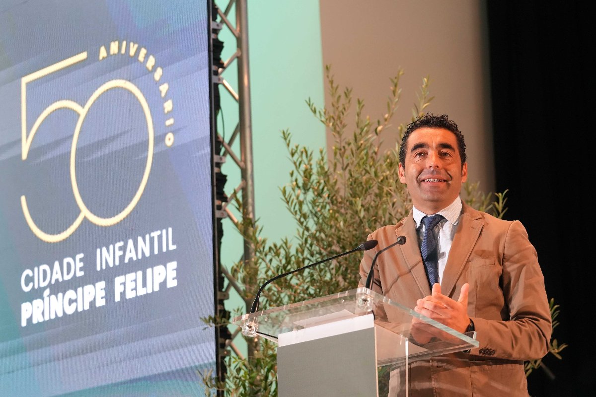 Luis López garante o porvir de Príncipe Felipe, fogar de 3.655 persoas nos seus 50 anos de historia, cunha reforma histórica das súas instalacións por valor de máis de 5M€