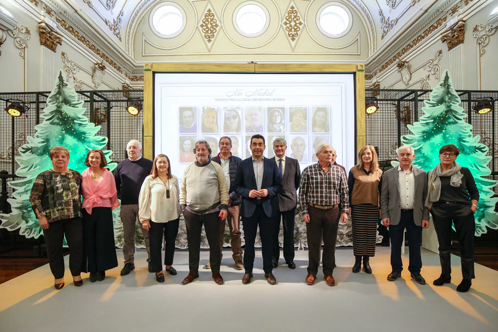 Luis López e os traballadores homenaxeados