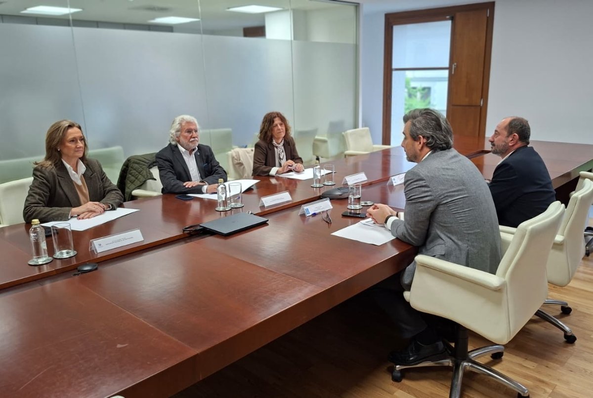Luisa Sánchez empraza a Xunta e AENA a iniciar en setembro as reunións para impulsar o Pacto por Peinador
