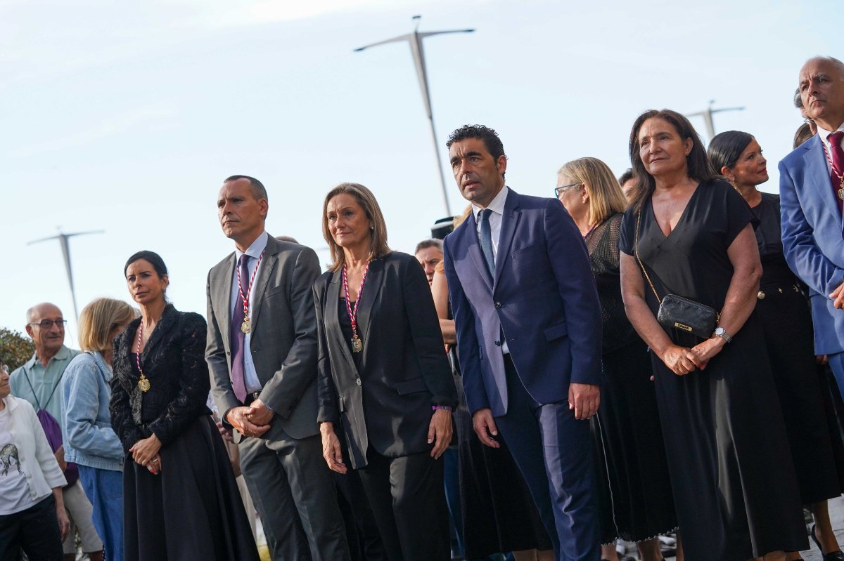 Noticia - LUIS LOPEZ ASISTE PROCESION CRISTO VICTORIA VIGO 02-08-2026