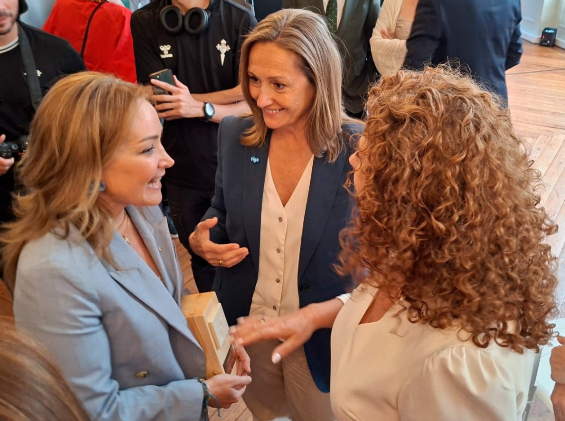 Luisa Sánchez felicita ao RC Celta polo seu liderado en transparencia e crecemento de marca