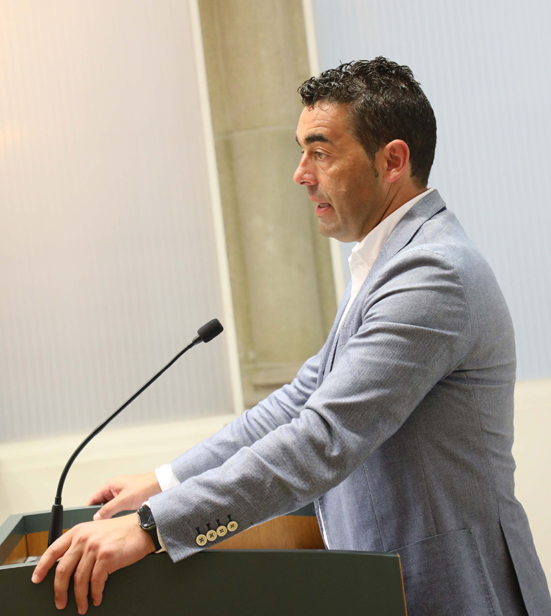 Conferencia de prensa de Luis López