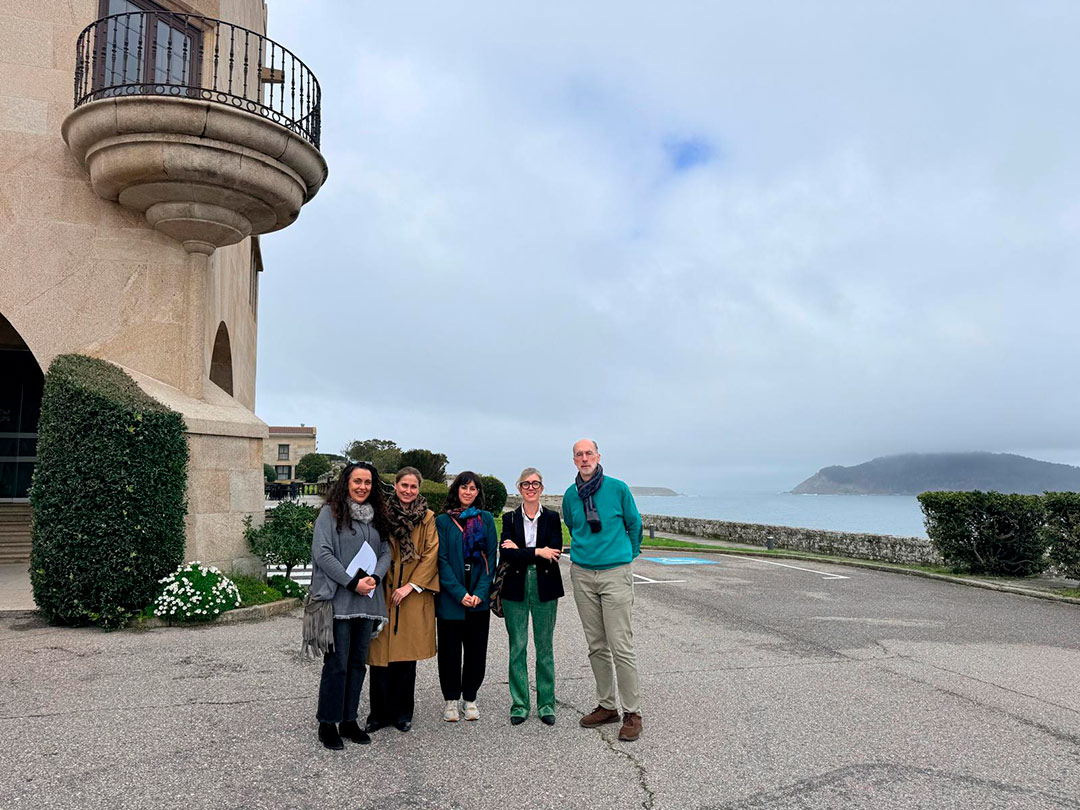 Jesús Vázquez Almuíña, deu a benvida á representante da FEMP 