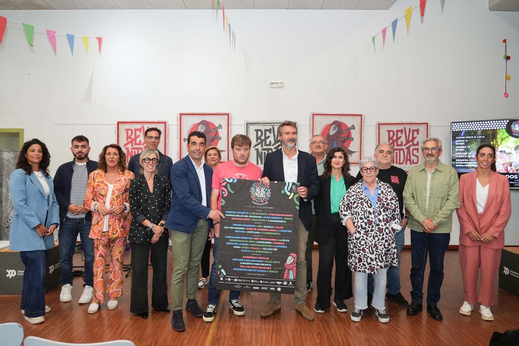 Luis López na presentacion do Revenidas