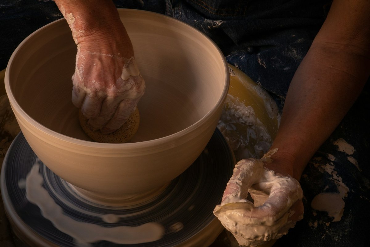 A Deputación abre a inscrición a un curso de cerámica con torno para público adulto no Museo de Pontevedra