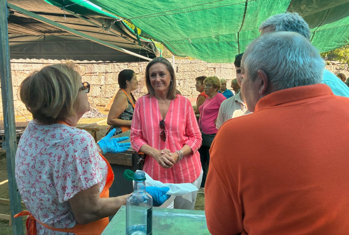 Luisa Sánchez participa na XXVI Festa do Xurelo, organizada pola Asociación de Veciños Feira de Cabral