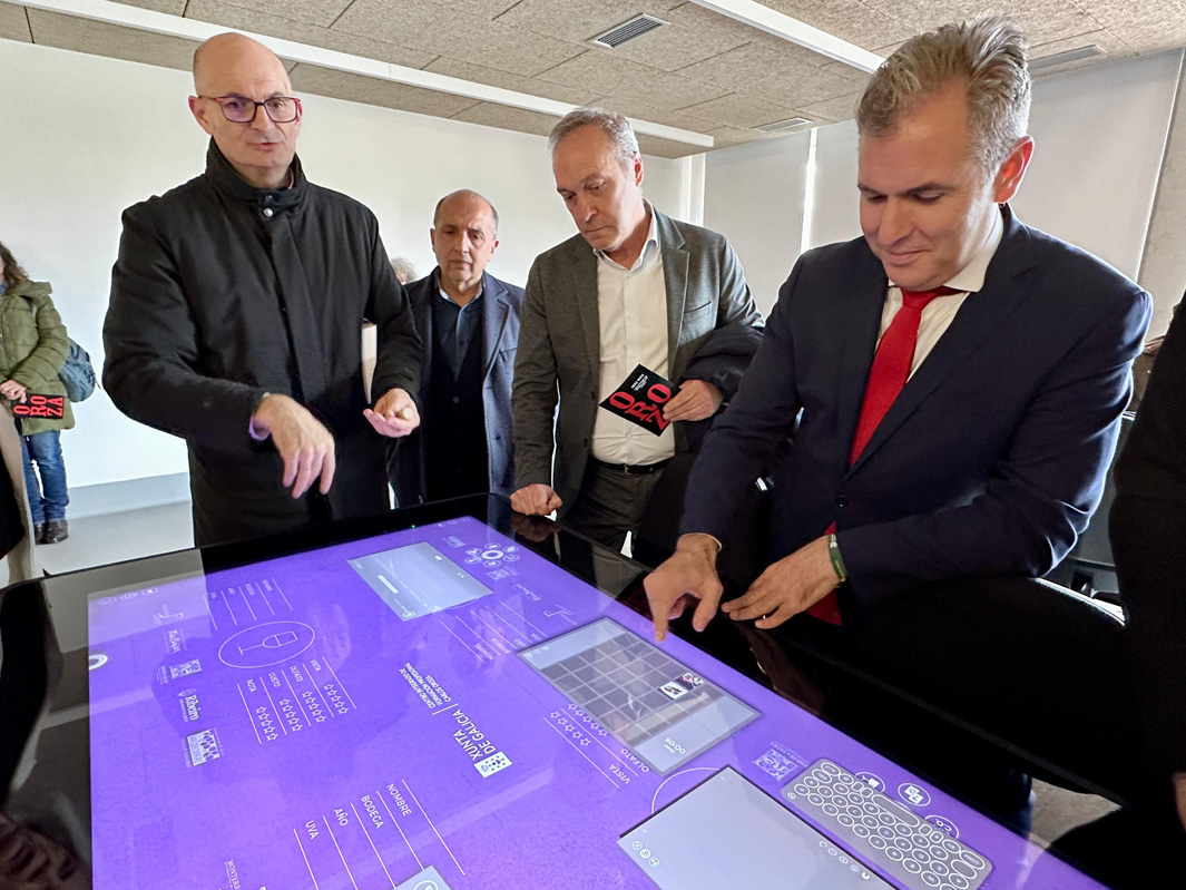 Homenaxe ao poeta Carlos Oroza