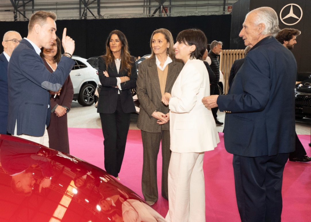 LUISA SÁNCHEZ SALÓN AUTOMÓBIL