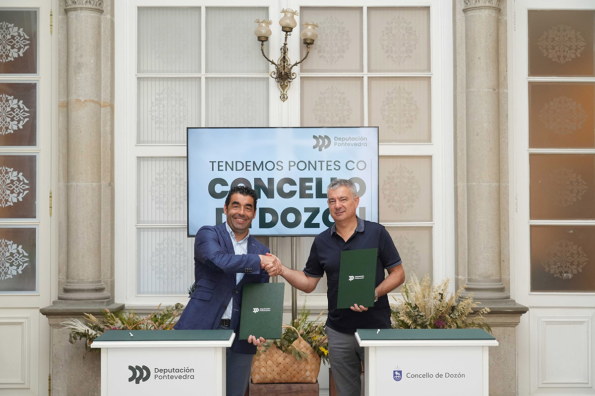 Luis López asina co alcalde de Dozón, Adolfo Campos, un investimento de 600.000€ para a urbanización do barrio da Igrexa do Castro