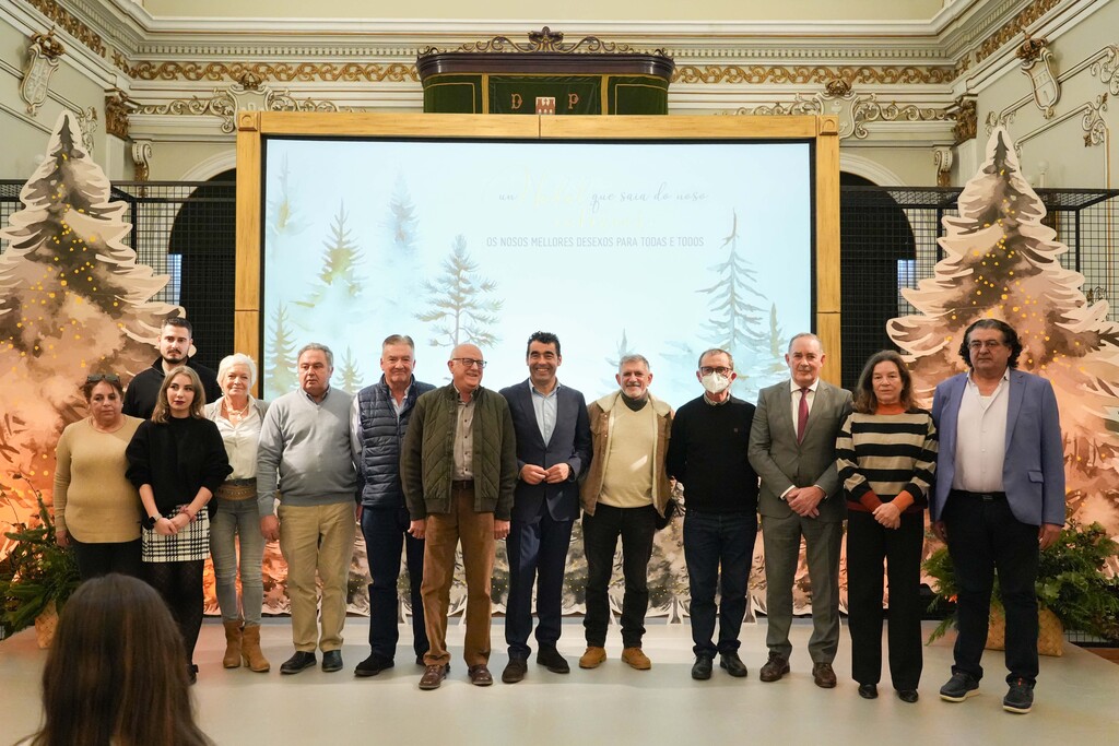 Luis López cos xubilados homenaxeados