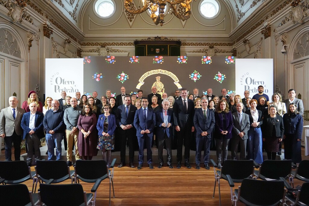 Premios otero pedrayo