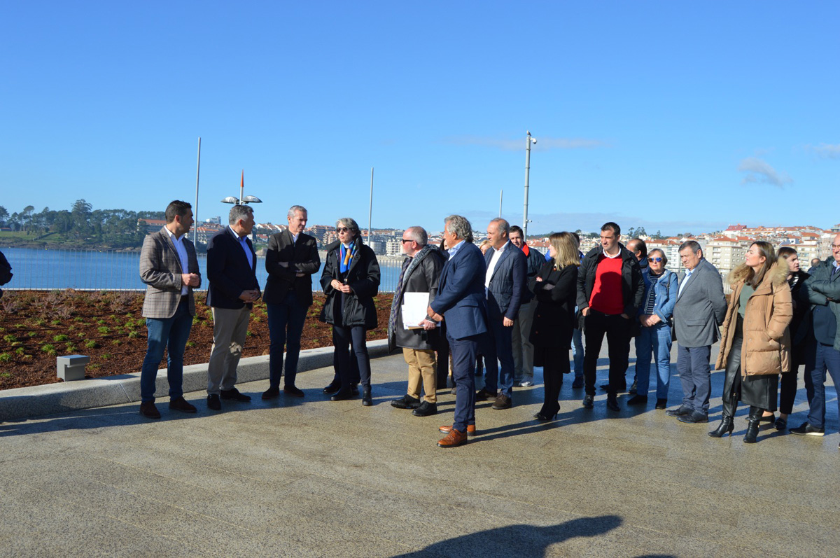 Luis López visitou este sábado a praza dos Barcos de Sanxenxo