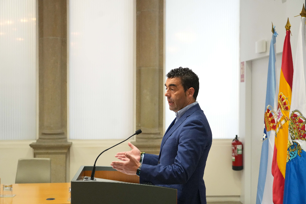 Conferencia de prensa de Luis López