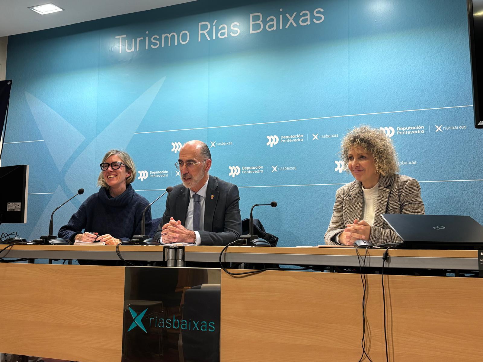 Xornada informativa con integrantes da Rede Info Rías Baixas 16-12-2025