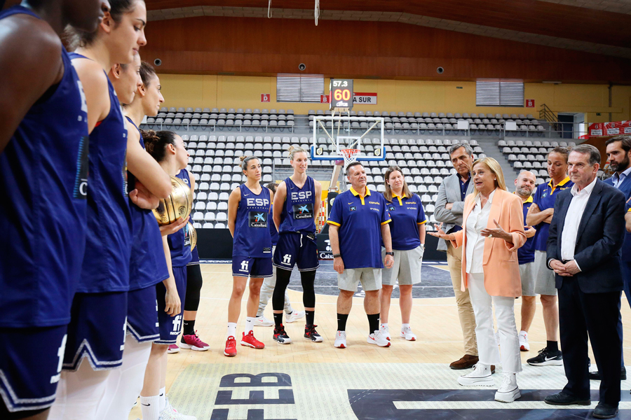  
		Deputación e Concello de Vigo traen a Vigo á Selección Feminina de Baloncesto que debuta hoxe nos partidos preparatorios do Eurobasket
	