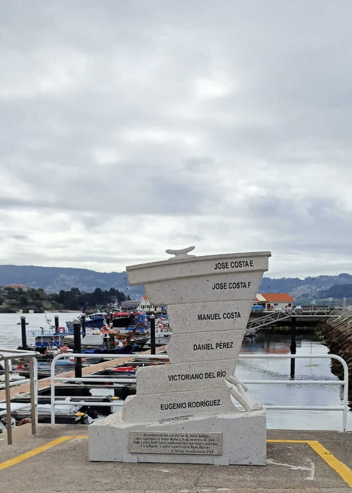  
		A Deputación doa a Meira unha escultura en homenaxe as vítimas do naufraxio do “Ángel”
	