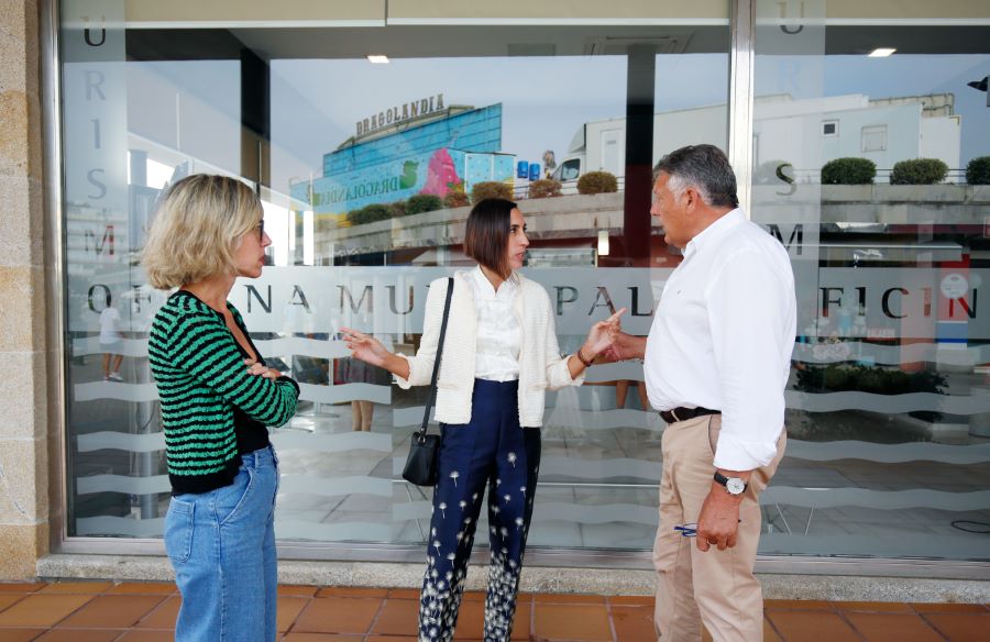  
		A oficina de turismo de Sanxenxo sube un chanzo cara a dixitalización e ofrece ás persoas visitantes un novo modelo de información
	