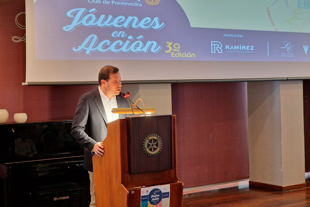 Jorge Cubela na inauguración do programa “Jóvenes en acción”