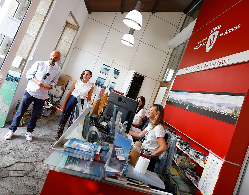  
		A oficina de turismo de Vilagarcía renova a súa imaxe baixo o paraugas da Rede Info Rías Baixas
	