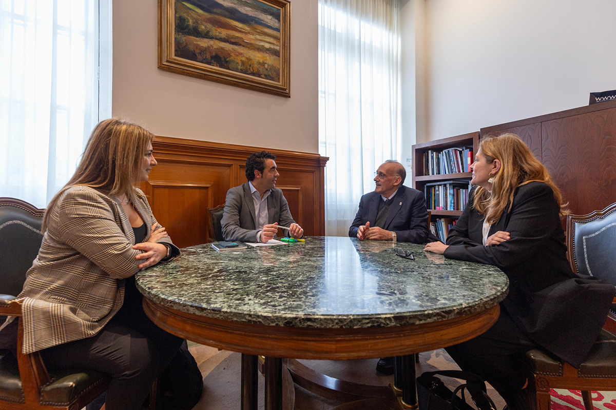 Luis López referenda o compromiso coa Universidade de Vigo 