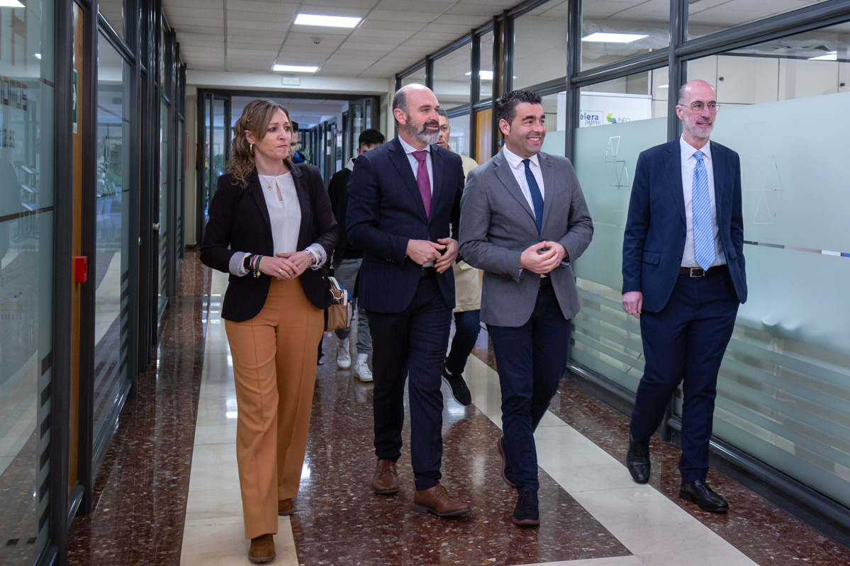 Luis López reforza a alianza da Deputación co sector da construción