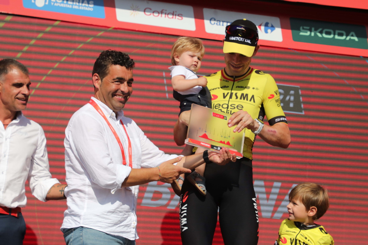 Luis López asiste á décima etapa de La Vuelta