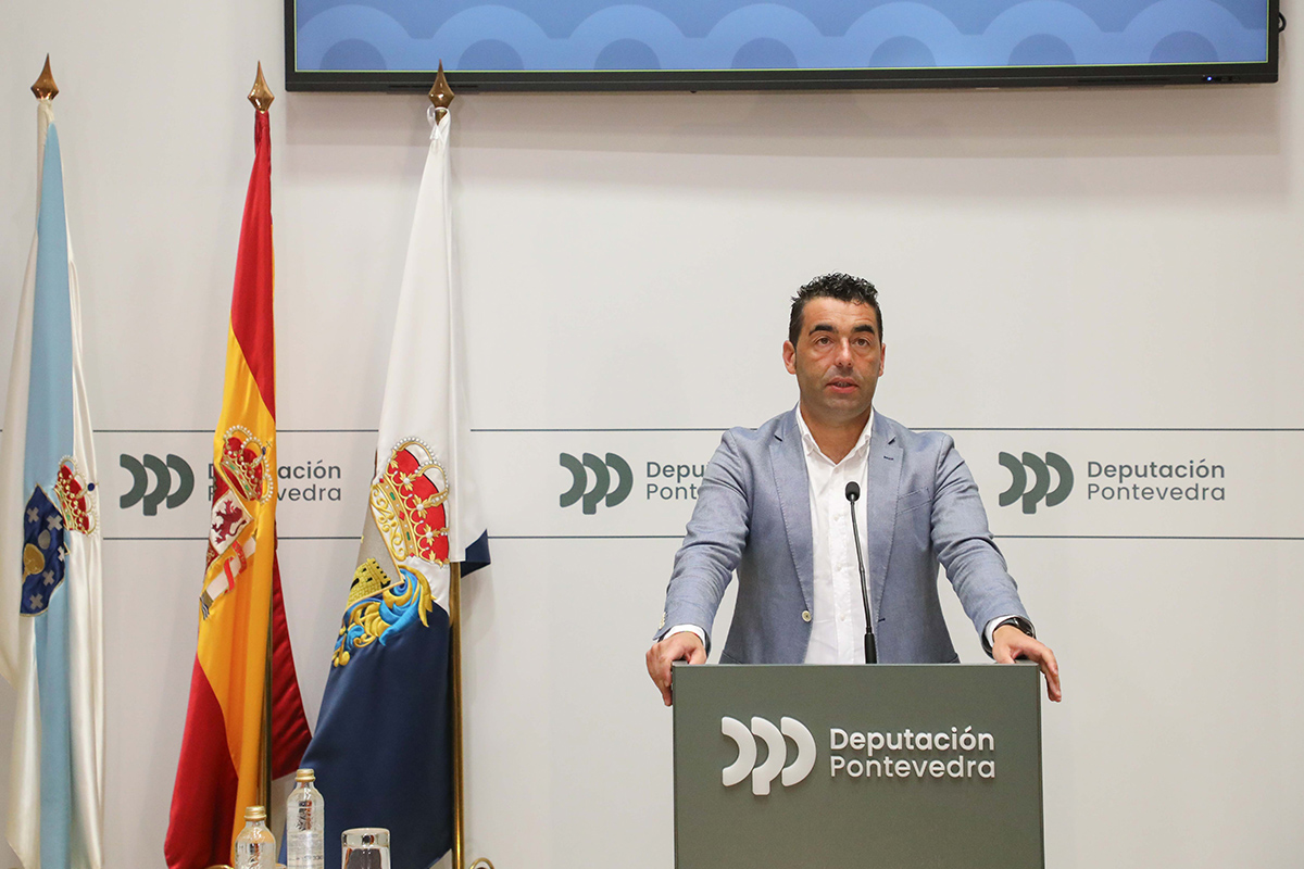 Conferencia de prensa de Luis López