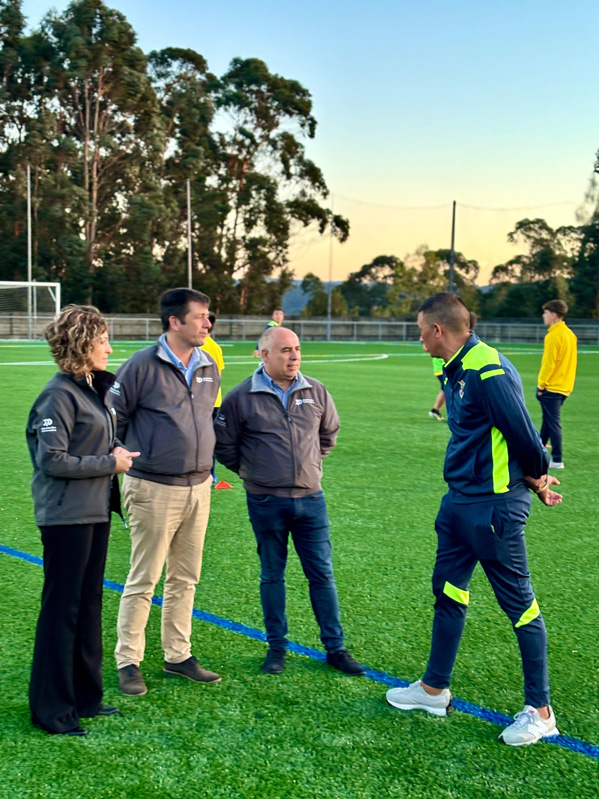 Primeiros adestramentos no campo de fútbol de Berdón