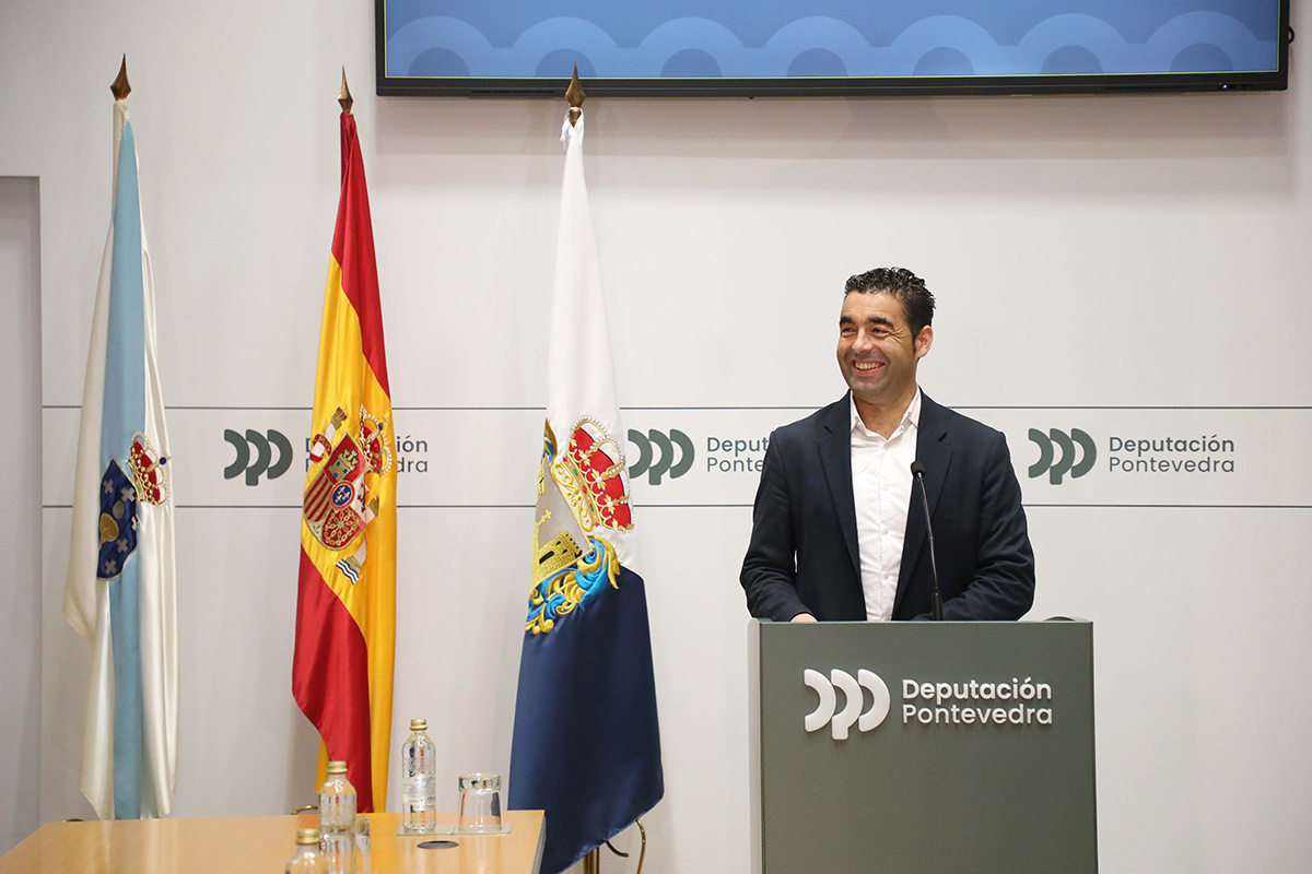 Conferencia de prensa de Luis López