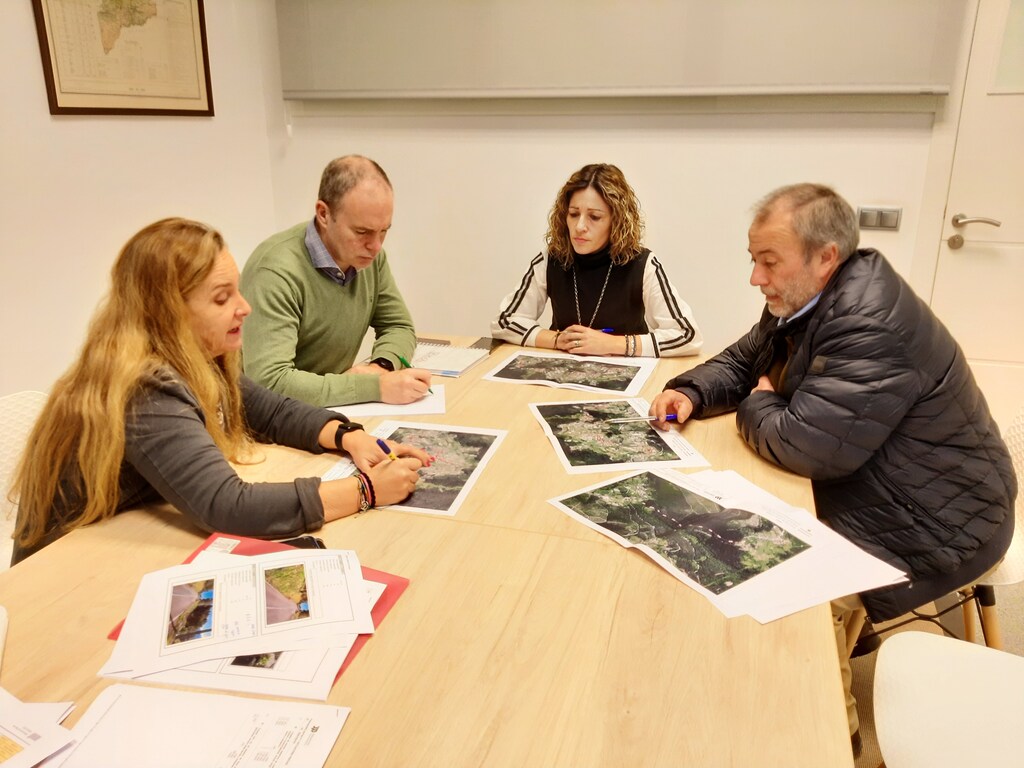 Isabel Couselo e o alcalde de Campo Lameiro