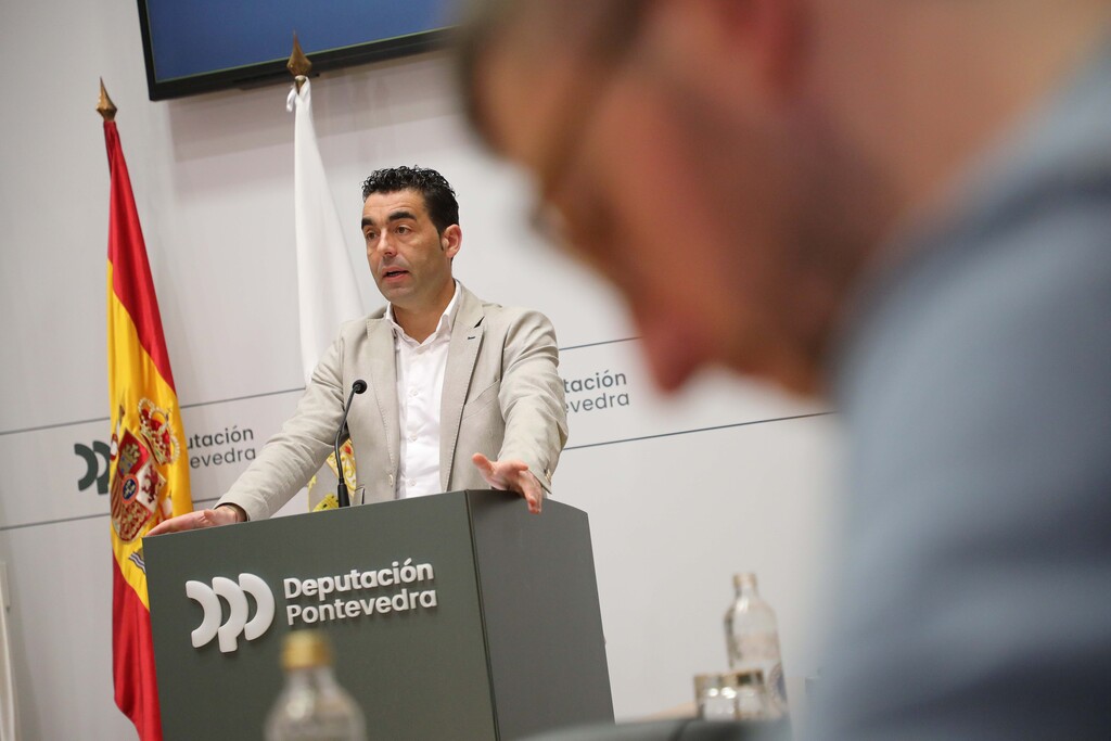 Rolda de prensa de Luis López